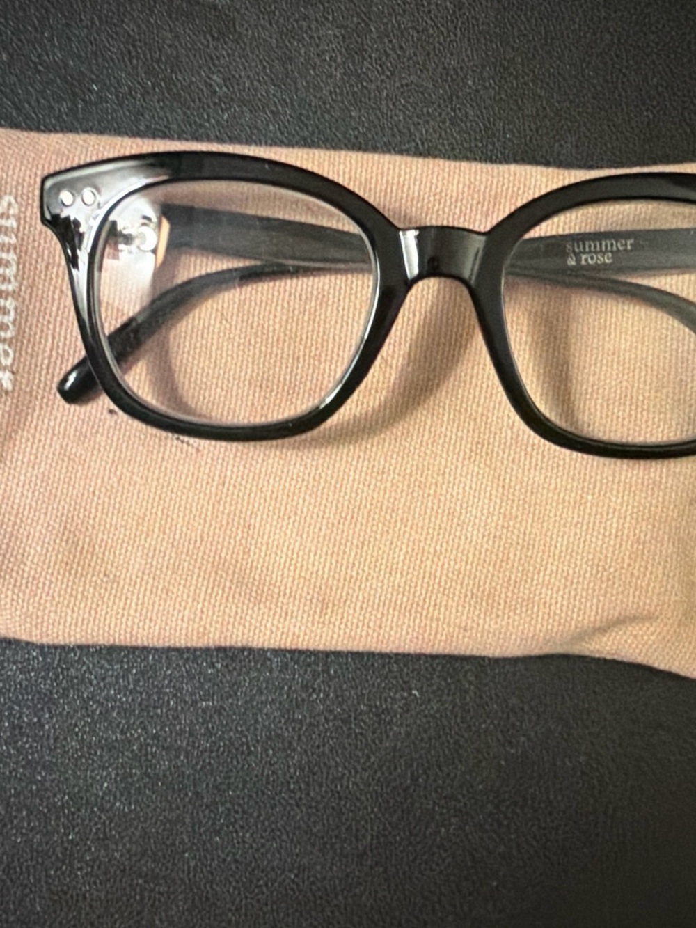 summer & rose Women's blue light blocker Glasses with Subtle Cat-Eye Detail